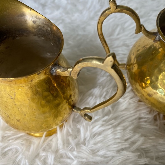Vintage Hammered Brass Sugar Bowl And Creamer Set - Picture 5 of 10
